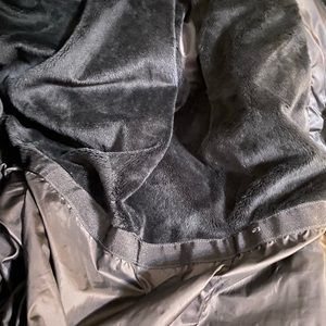 Women’s LE coat, faux fur great for cold weather. Reg Price $289 for sale $75.